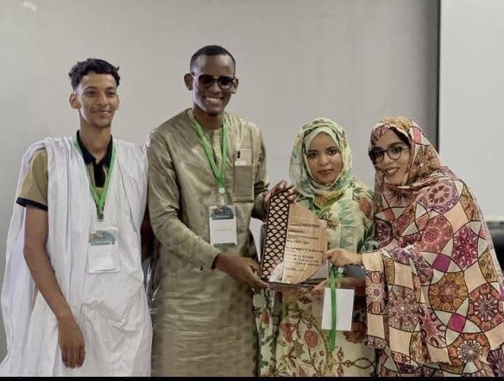 Les trois prix du hackathon IndabaX Mauritania 2026