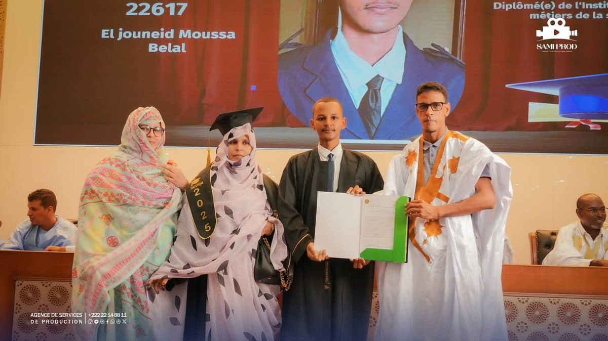 Album photo de la quatrième promotion : 32 diplômés